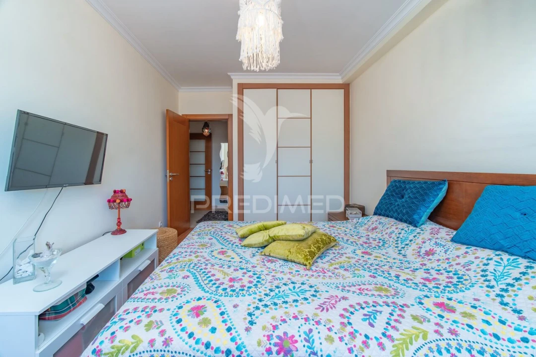 Apartamento T1 para Venda em Carregado e Cadafais Foto 14