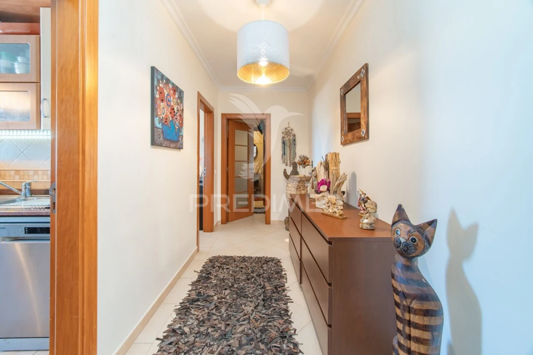 Apartamento T1 para Venda em Carregado e Cadafais Foto 4