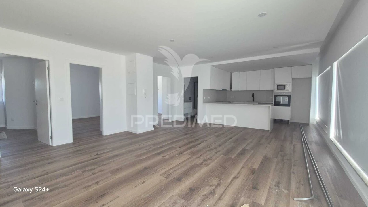 Apartamento T3 para Venda em Cabanelas Foto 3