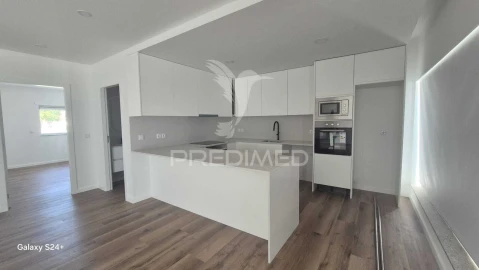 Apartamento T3 para Venda em Cabanelas