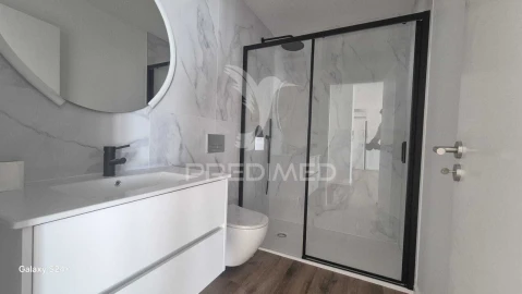 Apartamento T3 para Venda em Cabanelas