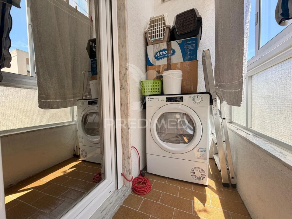 Apartamento T2 para Venda em Palmela Foto 33