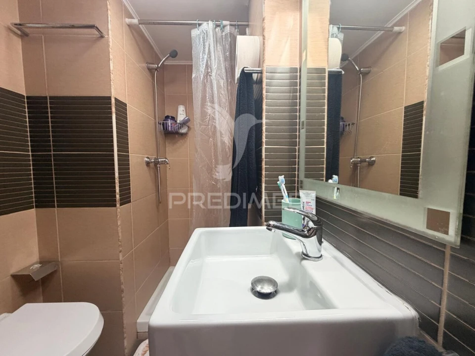 Apartamento T2 para Venda em Palmela Foto 36