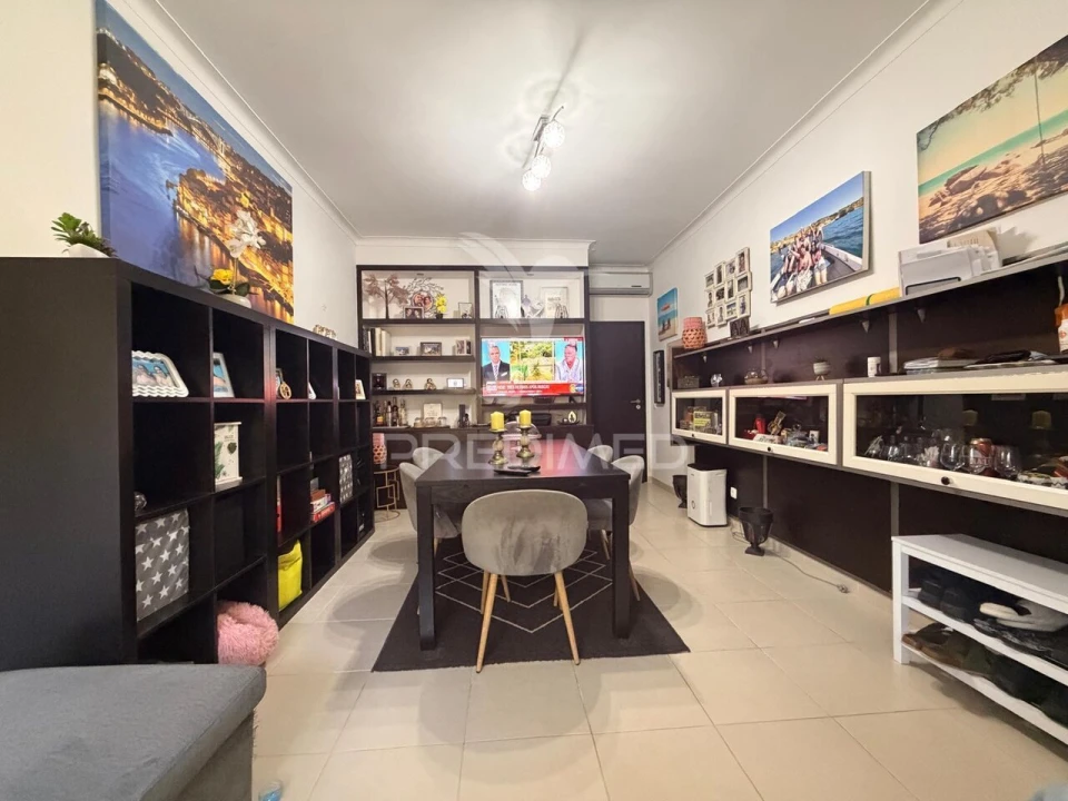 Apartamento T2 para Venda em Palmela Foto 2