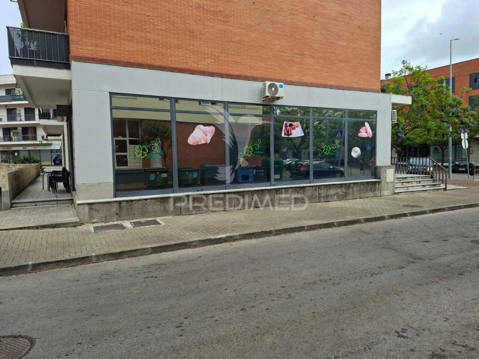 Loja para Trespasse em Alhos Vedros Foto 6