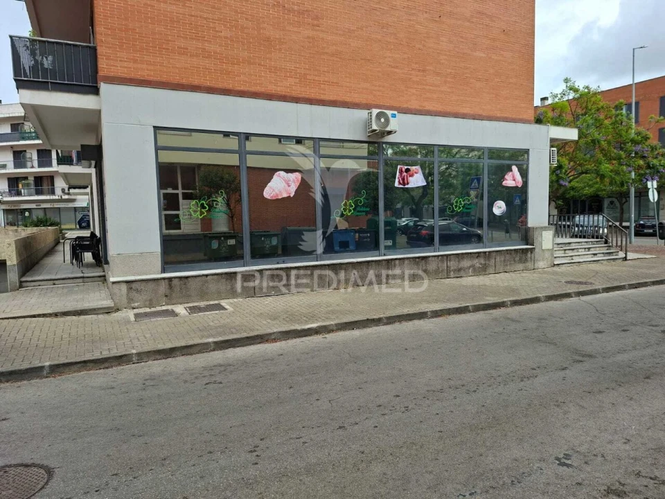 Loja para Trespasse em Alhos Vedros Foto 9