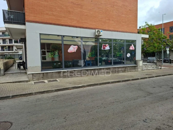 Loja para Trespasse em Alhos Vedros Foto 6