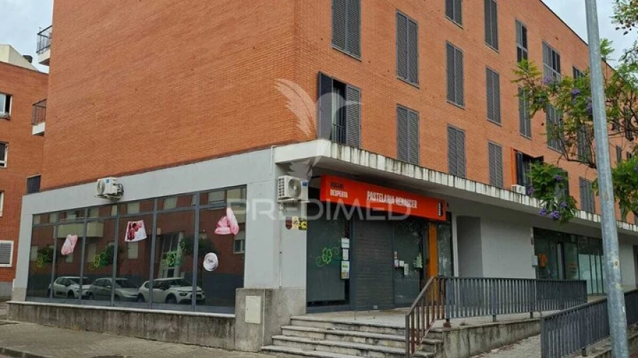 Loja para Trespasse em Alhos Vedros
