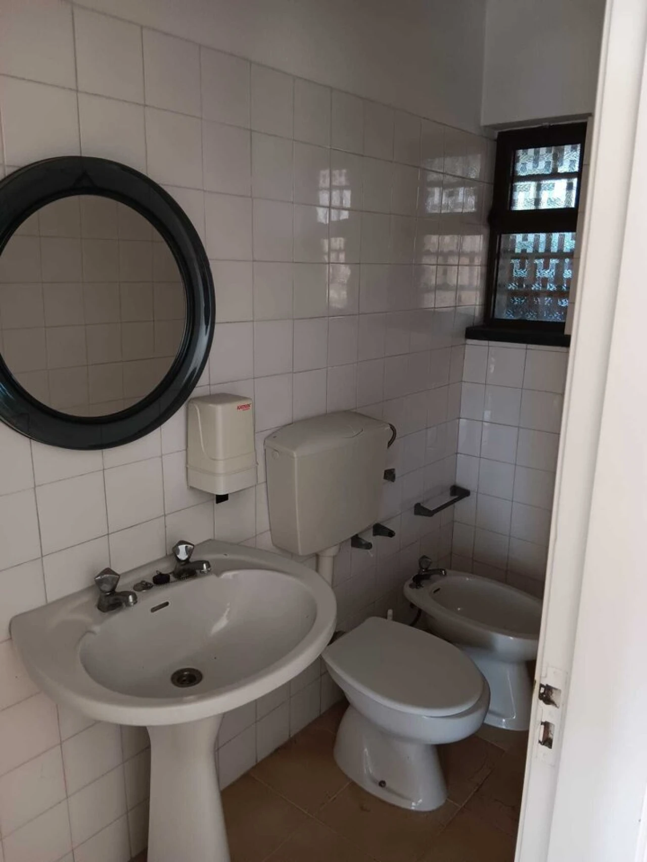 Loja para Arrendamento em Vieira de Leiria Foto 7