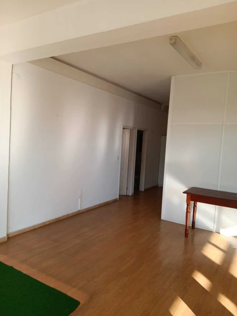 Loja para Arrendamento em Vieira de Leiria