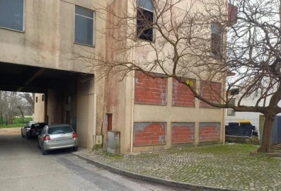 Loja para Venda em Rio Maior