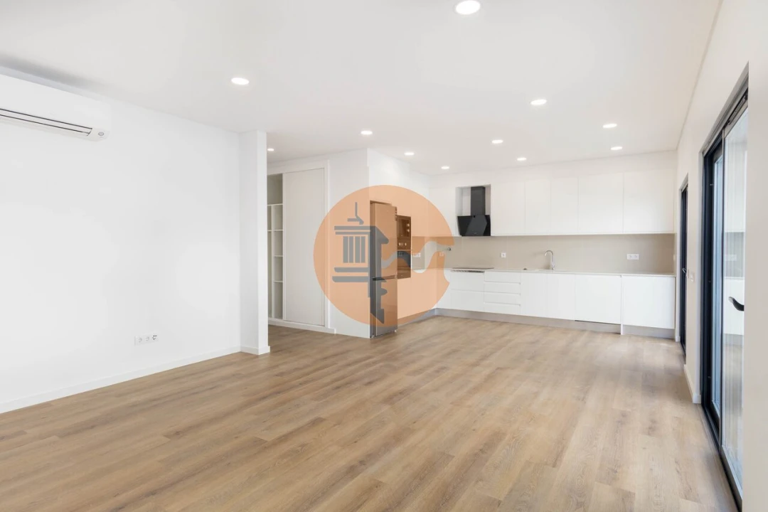 Apartamento T2 para Venda em Moncarapacho e Fuseta Foto 2