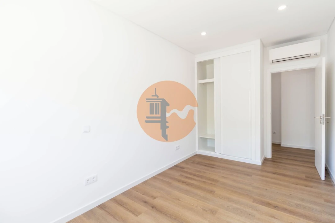 Apartamento T2 para Venda em Moncarapacho e Fuseta Foto 15