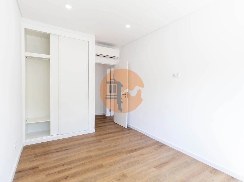Apartamento T3 para Venda em Moncarapacho e Fuseta Foto 13