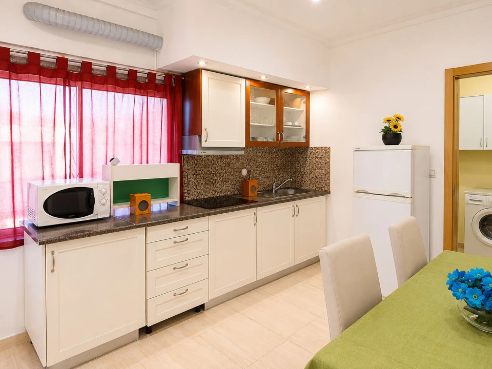 Apartamento T1 para Venda em Alvor Foto 3