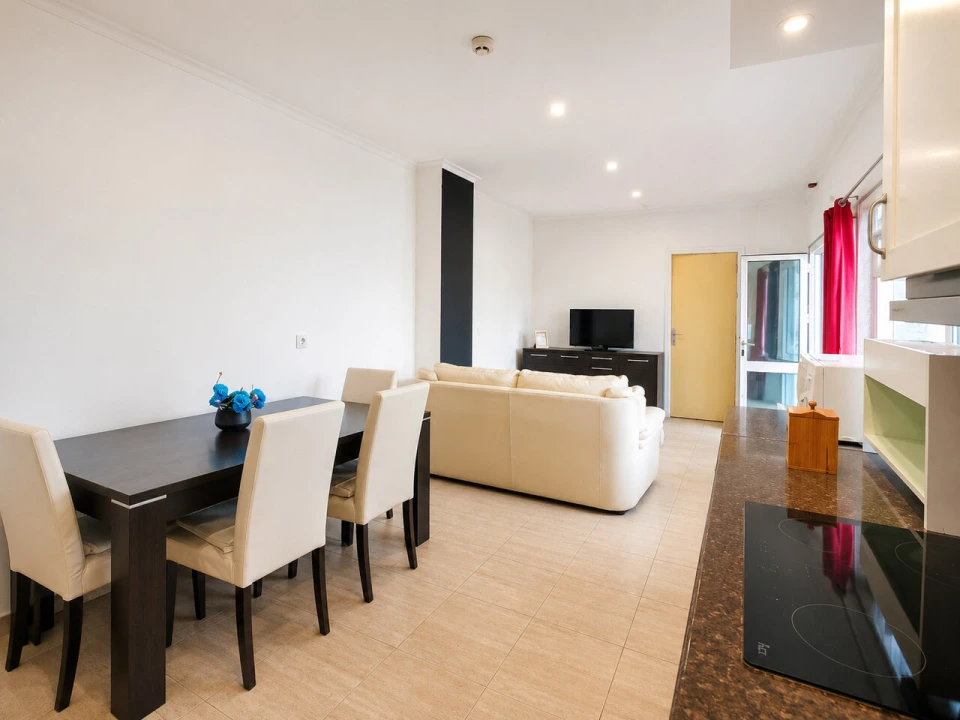 Apartamento T1 para Venda em Alvor Foto 4