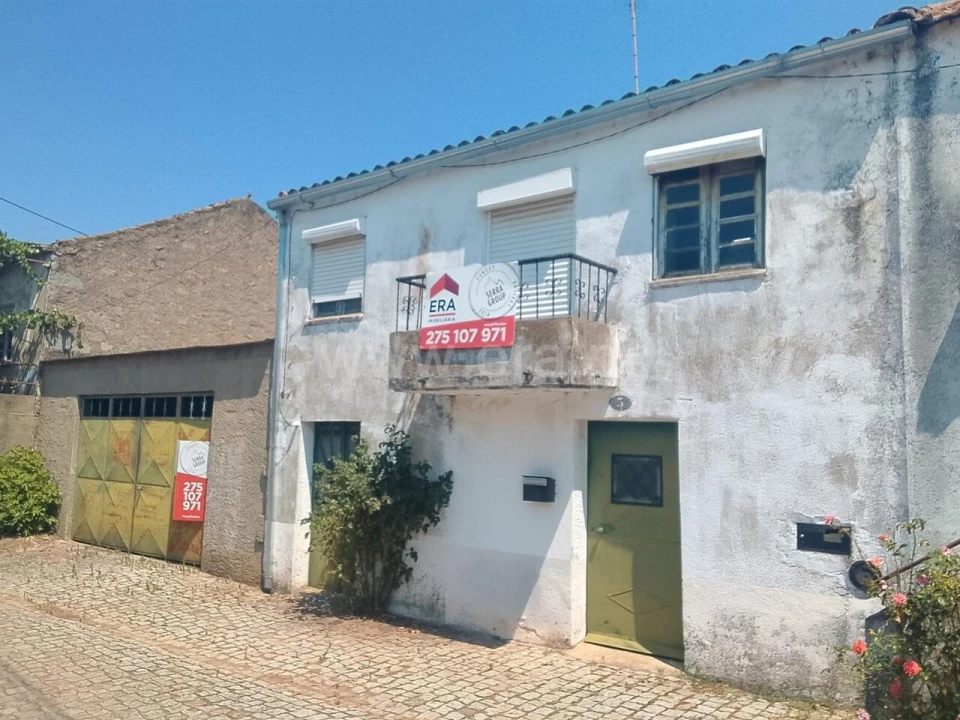 Moradia T3 para Venda em Fundão, Valverde, Donas, A. Joanes, A. Nova Cabo Foto 1
