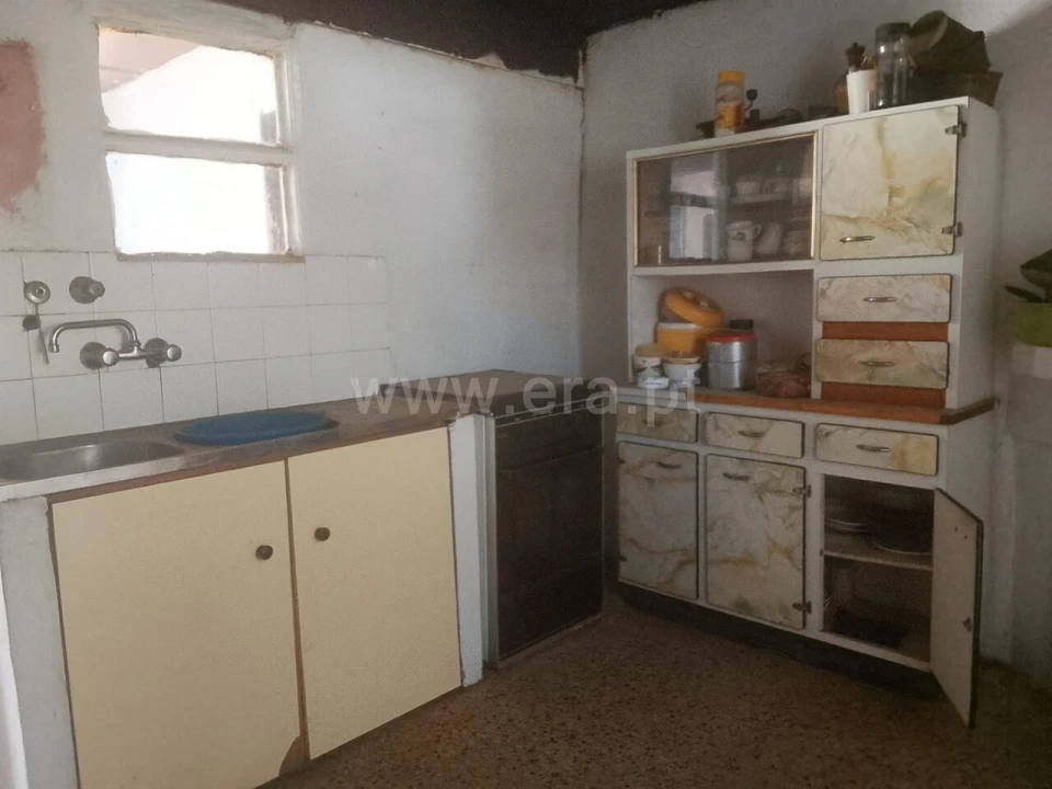 Moradia T3 para Venda em Fundão, Valverde, Donas, A. Joanes, A. Nova Cabo Foto 2