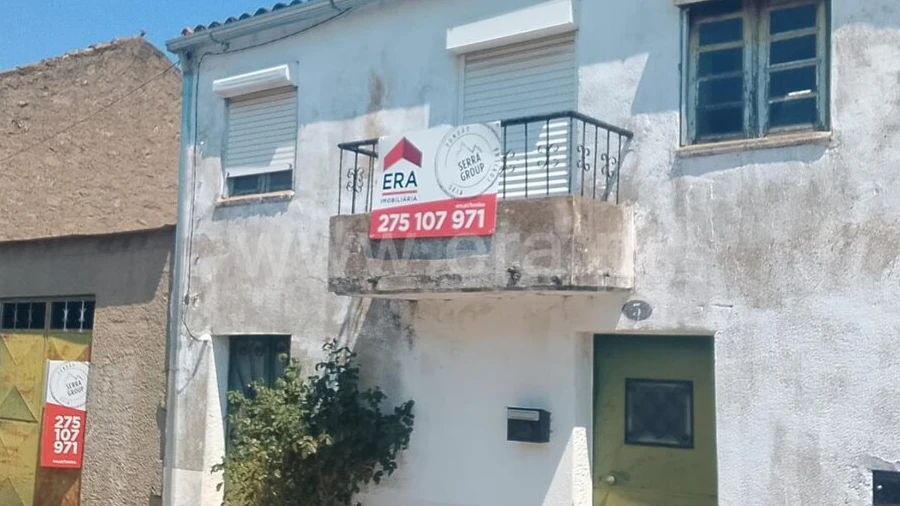 Moradia T3 para Venda em Fundão, Valverde, Donas, A. Joanes, A. Nova Cabo