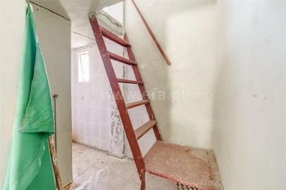 Garagem para Venda em Covilhã e Canhoso