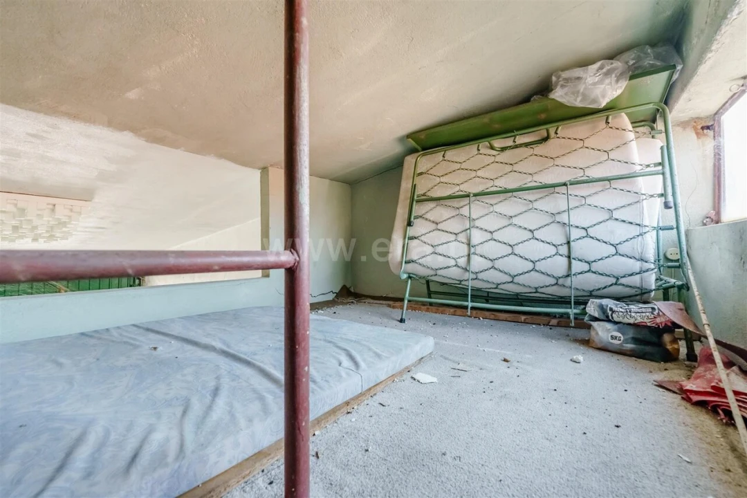 Garagem para Venda em Covilhã e Canhoso Foto 7