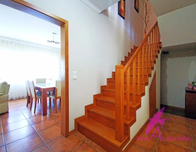 Moradia T3 para Venda em Alvarães Foto 5