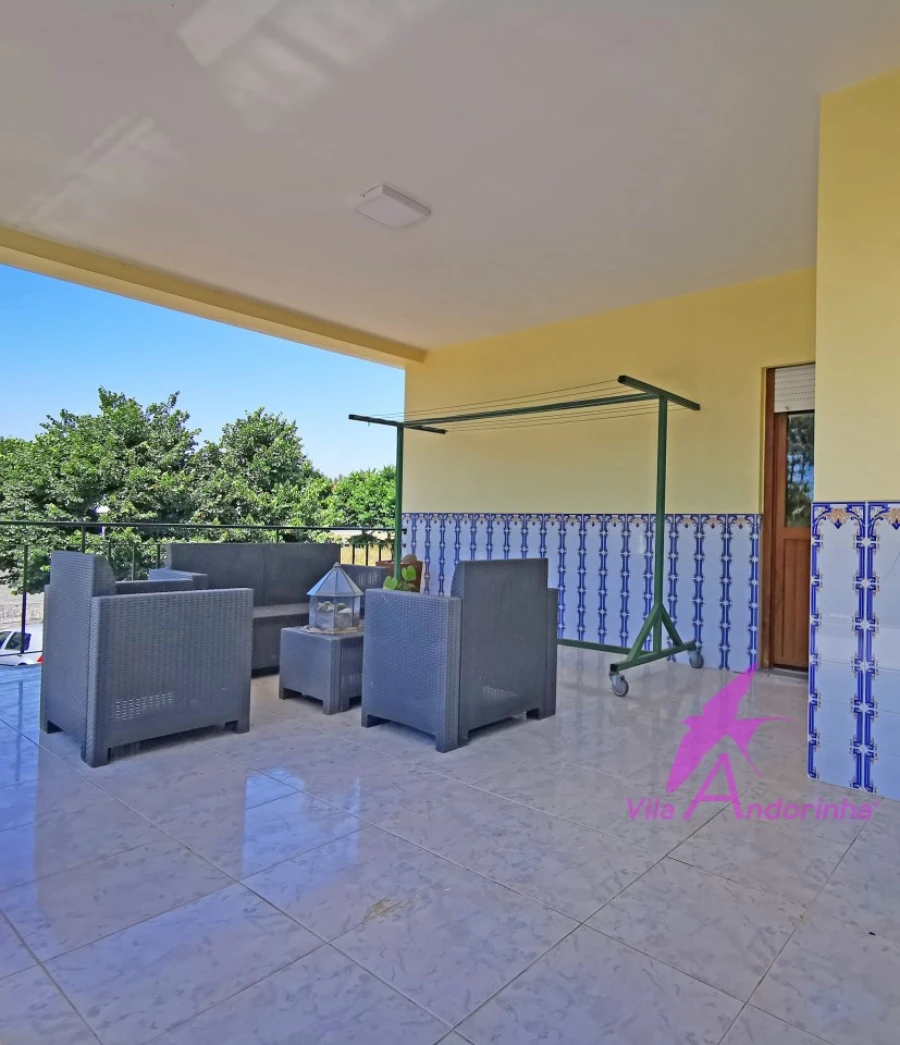 Moradia T3 para Venda em Alvarães Foto 30