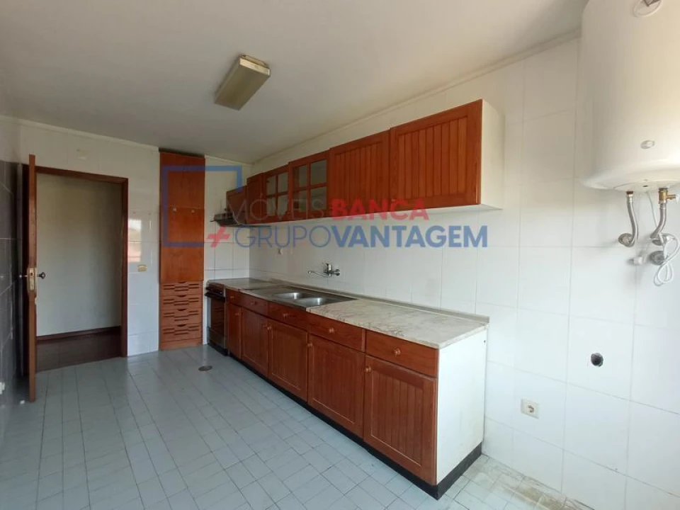 Apartamento T2 para Venda em Rio Tinto Foto 8