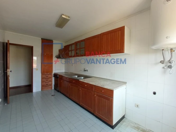 Apartamento T2 para Venda em Rio Tinto Foto 8