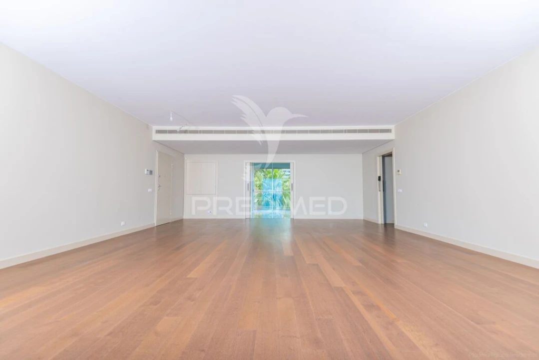 Apartamento T4 para Venda em São Martinho Foto 15