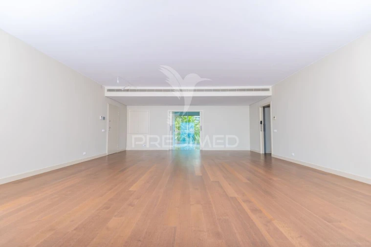 Apartamento T4 para Venda em São Martinho Foto 15