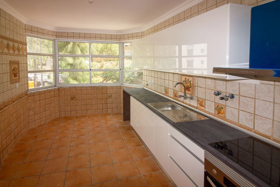 Apartamento T3 para Venda em Algueirão-Mem Martins Foto 1