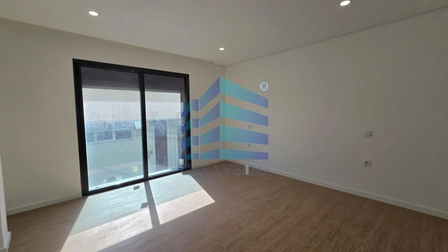 Apartamento T2 para Venda em Esgueira Foto 7