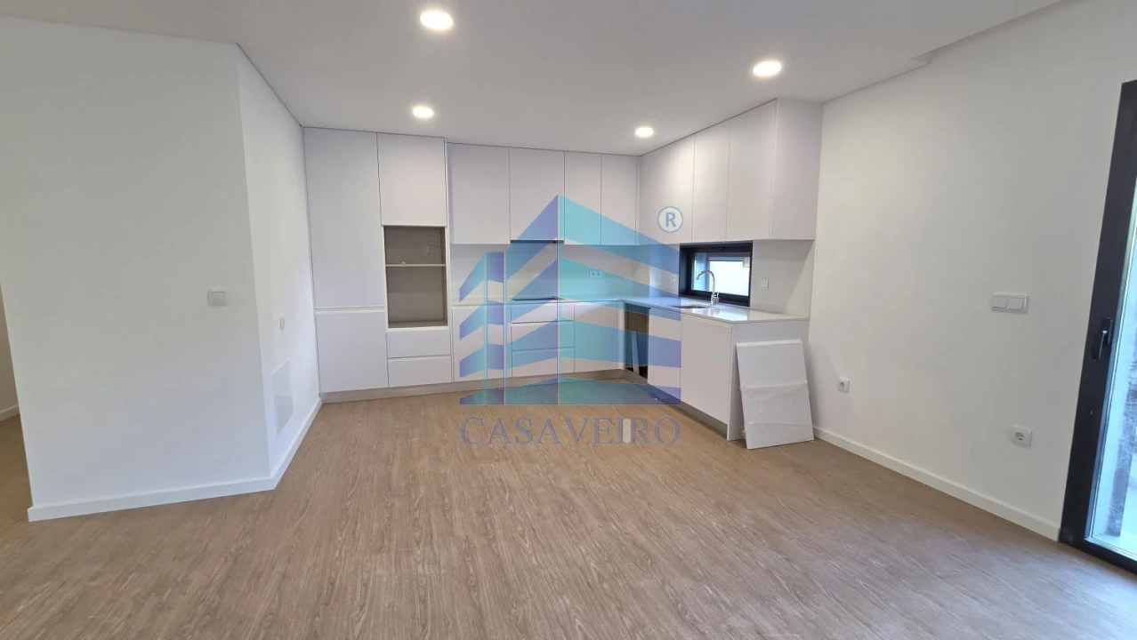 Apartamento T2 para Venda em Esgueira Foto 4