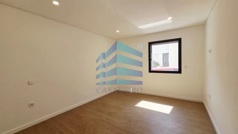 Apartamento T3 para Venda em Esgueira
