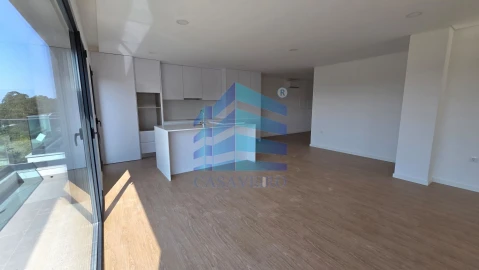 Apartamento T2 para Venda em Esgueira