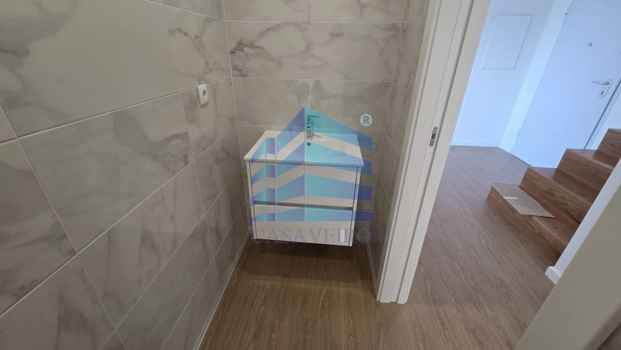 Apartamento T2 para Venda em Esgueira Foto 9