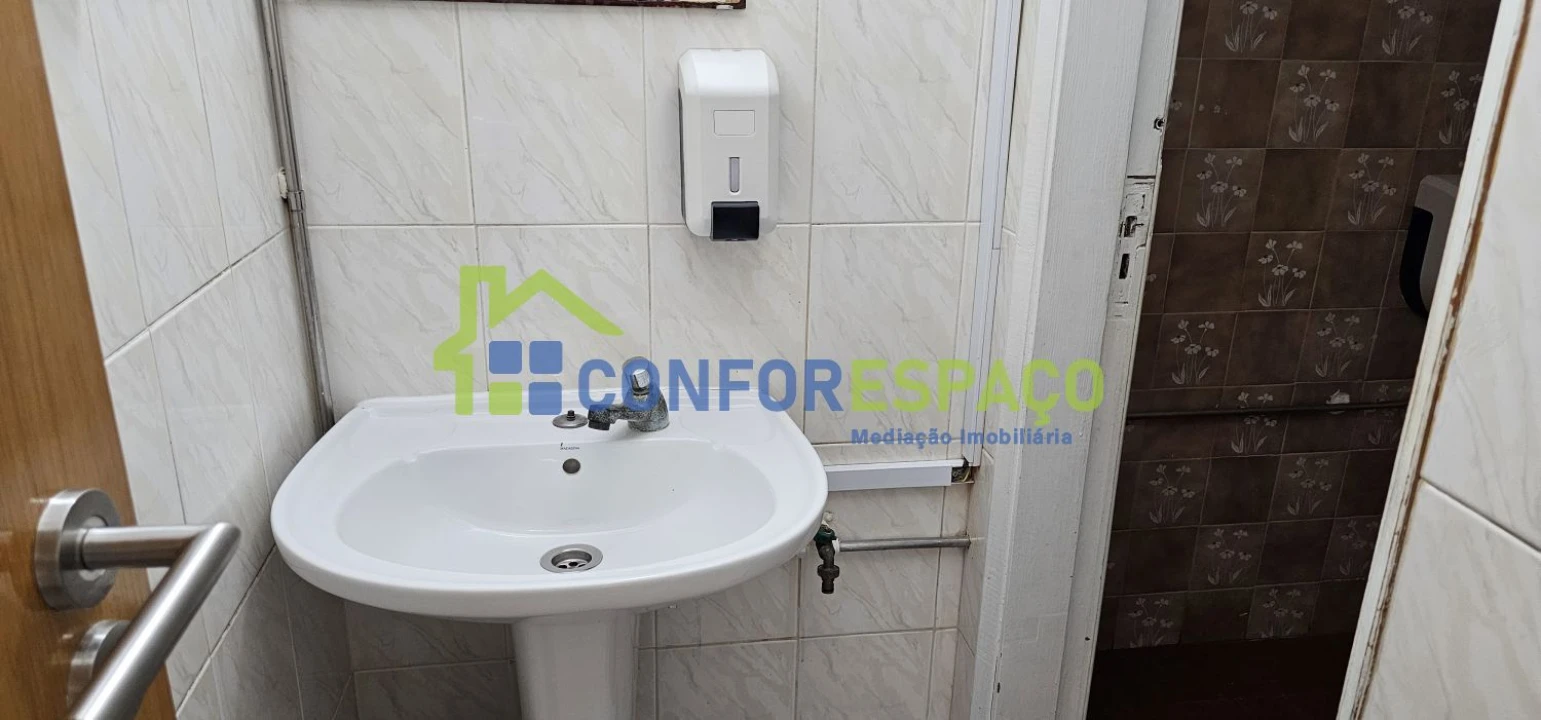 Loja para Venda em Castelo Branco Foto 34