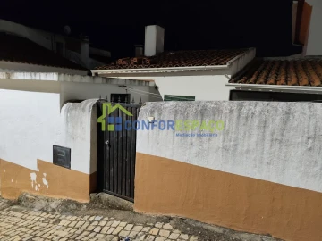 Moradia T3 para Venda em Idanha-A-Nova e Alcafozes