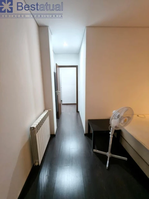 Apartamento T4 para Venda em Vila Nova de Famalicão e Calendário