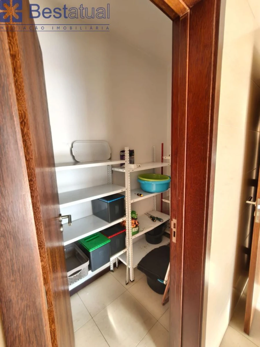 Apartamento T4 para Venda em Vila Nova de Famalicão e Calendário Foto 16