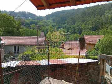 Moradia T4 para Venda em Rossas