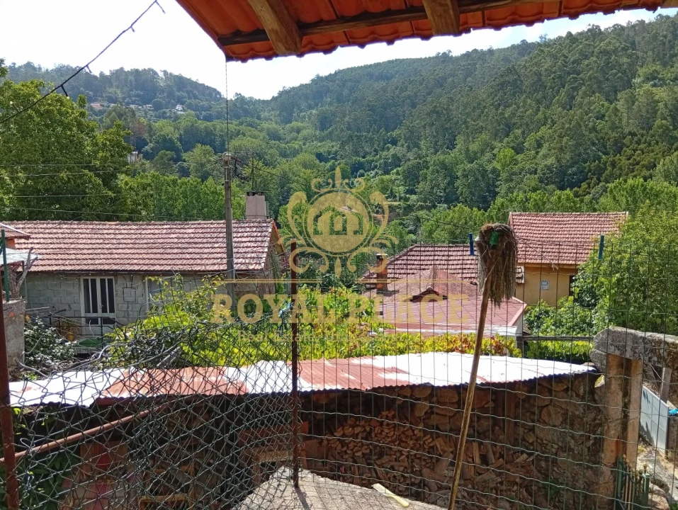Moradia T4 para Venda em Rossas Foto 19