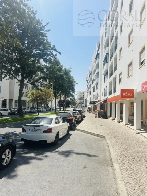 Apartamento T1 para Venda em Quarteira