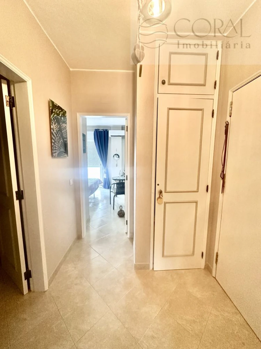 Apartamento T1 para Venda em Quarteira Foto 14