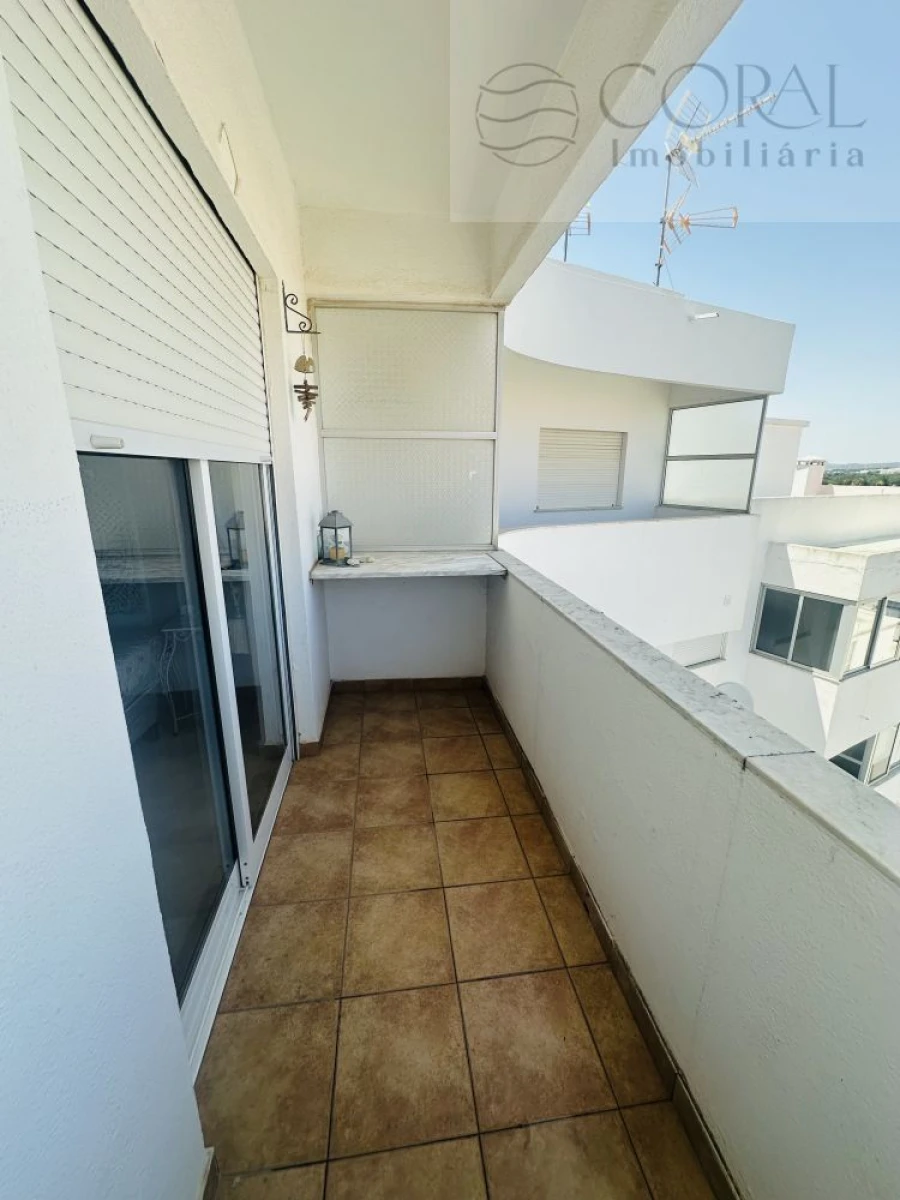 Apartamento T1 para Venda em Quarteira Foto 16