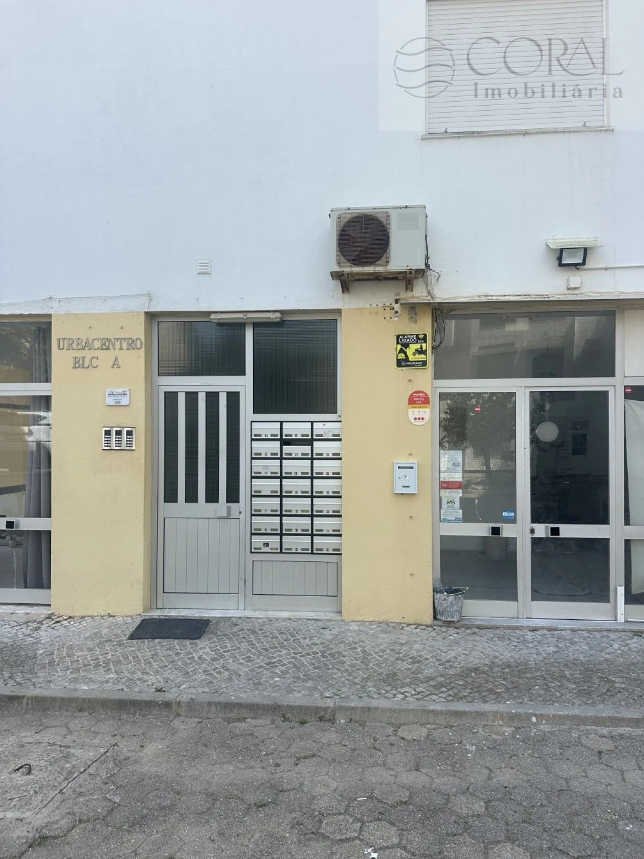 Apartamento T1 para Venda em Quarteira Foto 22