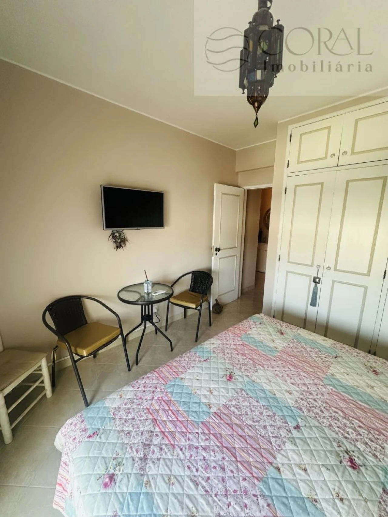 Apartamento T1 para Venda em Quarteira Foto 2