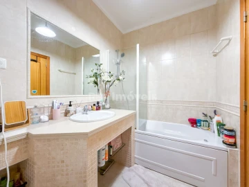 Apartamento T4 para Venda em Nossa Sra de Fatima