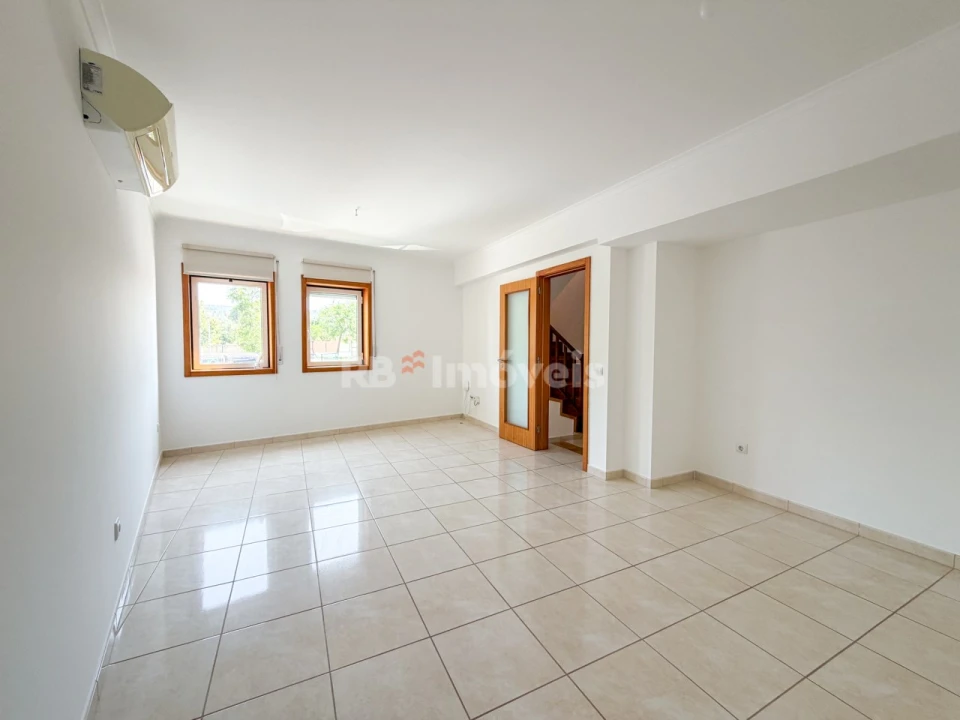 Moradia T3 para Venda em Vila Nova da Barquinha Foto 5